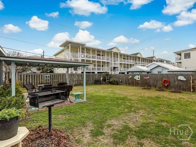 8 17th Place, Tybee Island, GA 31328