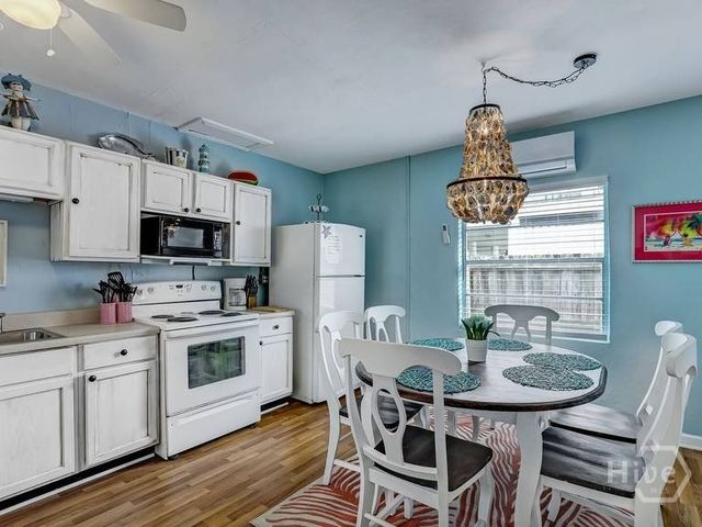 8 17th Place, Tybee Island, GA 31328