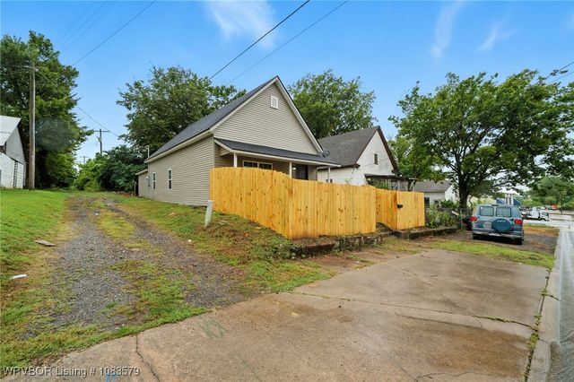 908 S J Street, Fort Smith, AR 72901