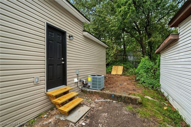 908 S J Street, Fort Smith, AR 72901