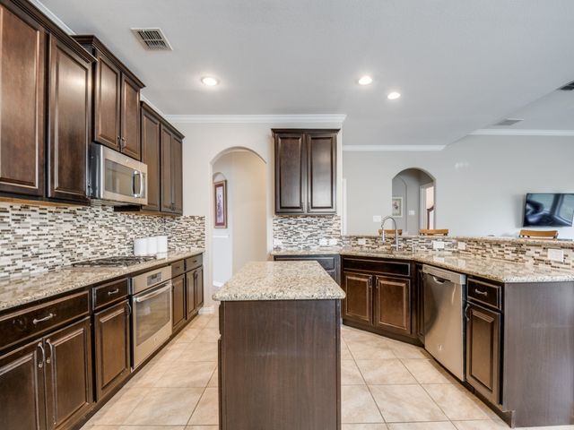 924 Blanco Lane, Mckinney, TX 75071