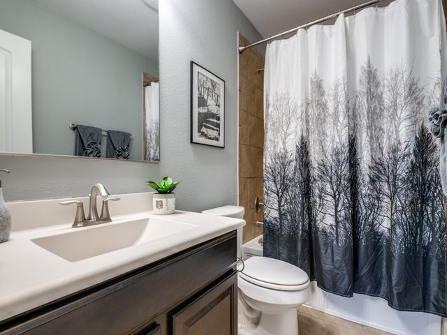 924 Blanco Lane, Mckinney, TX 75071