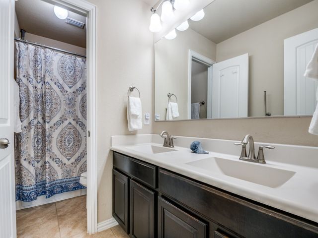 924 Blanco Lane, Mckinney, TX 75071