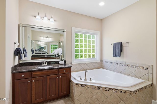 804 Long Meadows Road, Chapel Hill, NC 27516