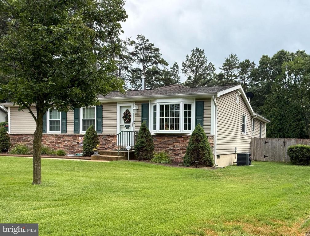 10 RAY SMITH RD, Sicklerville, NJ 08081