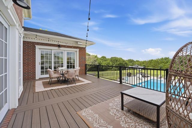 6917 S Arnett Road, Grain Valley, MO 64029