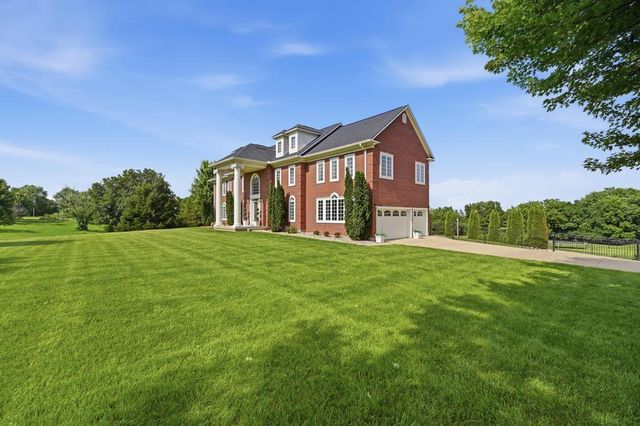 6917 S Arnett Road, Grain Valley, MO 64029