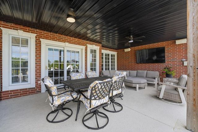 6917 S Arnett Road, Grain Valley, MO 64029