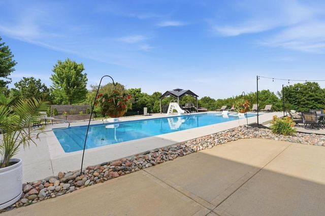 6917 S Arnett Road, Grain Valley, MO 64029