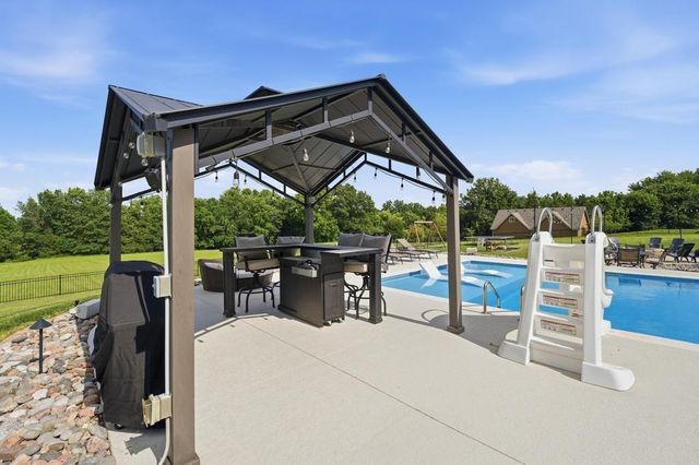 6917 S Arnett Road, Grain Valley, MO 64029