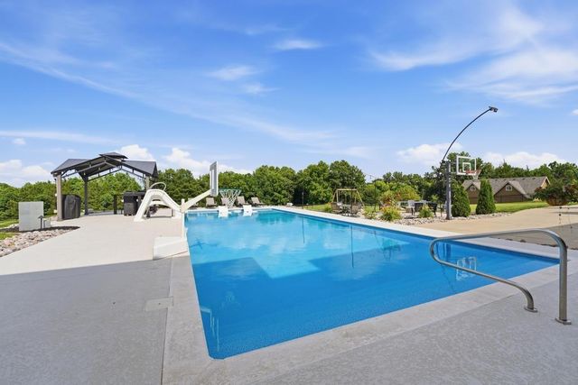 6917 S Arnett Road, Grain Valley, MO 64029