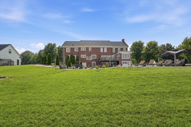 6917 S Arnett Road, Grain Valley, MO 64029