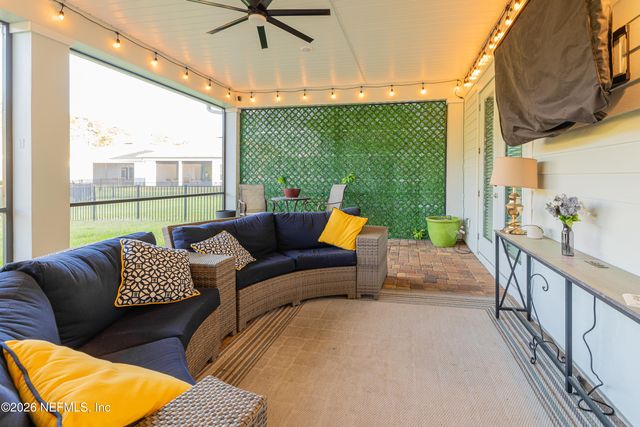 2865 MONTILLA Drive, Jacksonville, FL 32246