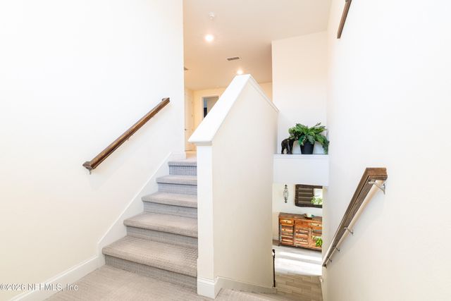 2865 MONTILLA Drive, Jacksonville, FL 32246