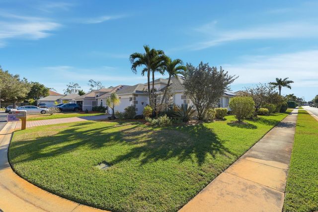 13300 Opal Lane, Wellington, FL 33414