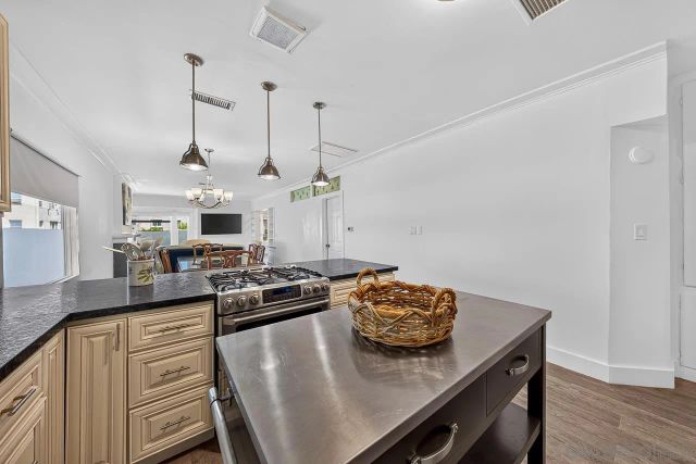 3856 First Ave, San Diego, CA 92103