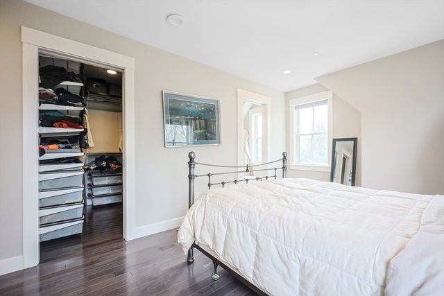 7 Greenley Pl 3, Boston, MA 02130