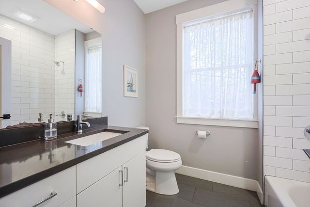 7 Greenley Pl 3, Boston, MA 02130