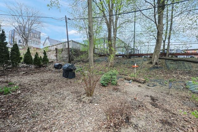 7 Greenley Pl 3, Boston, MA 02130