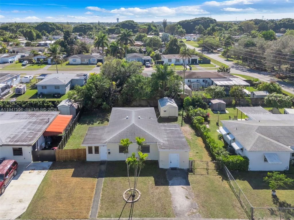 16960 SW 301st St, Homestead, FL 33030