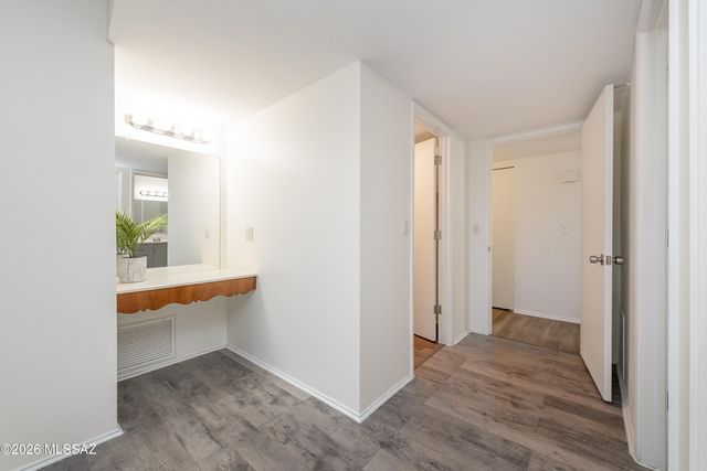 447 W Calle Lago, Tucson, AZ 85704