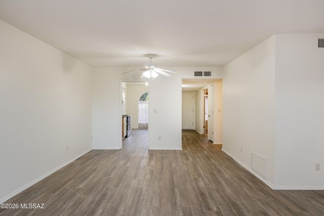 447 W Calle Lago, Tucson, AZ 85704