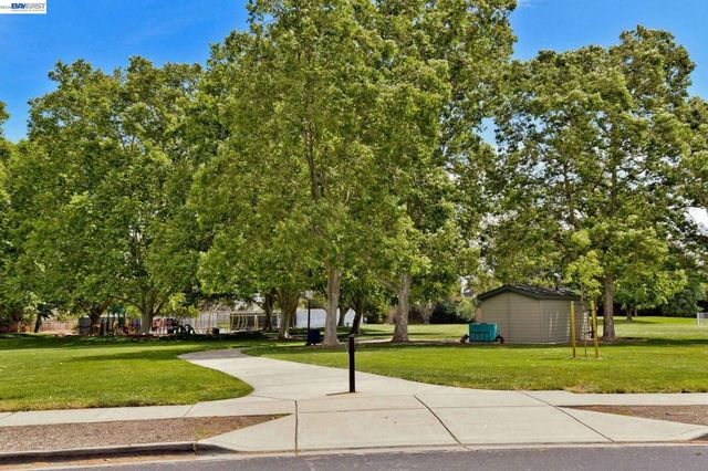 4622 Muirwood Drive, Pleasanton, CA 94588