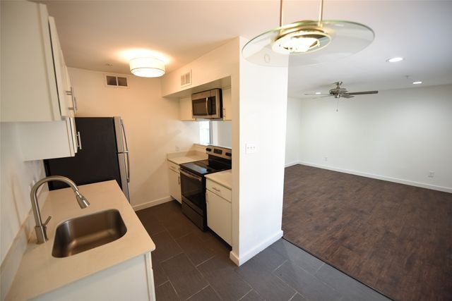 5404 Reiger Avenue 203, Dallas, TX 75214