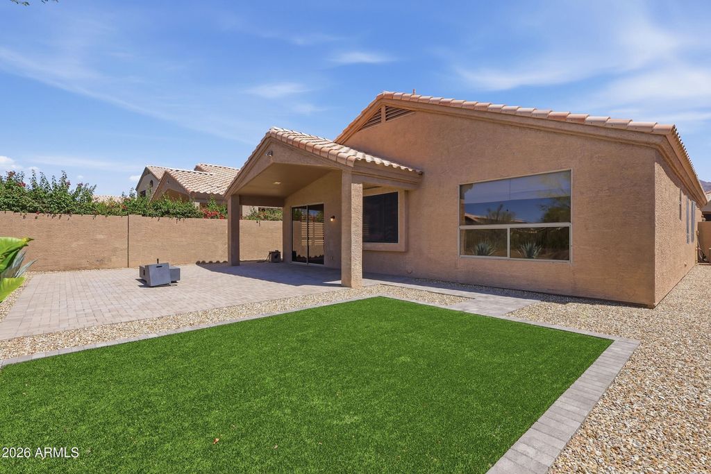 Image 7 of property listing at 18698 N 91ST Street, Scottsdale, AZ 85255