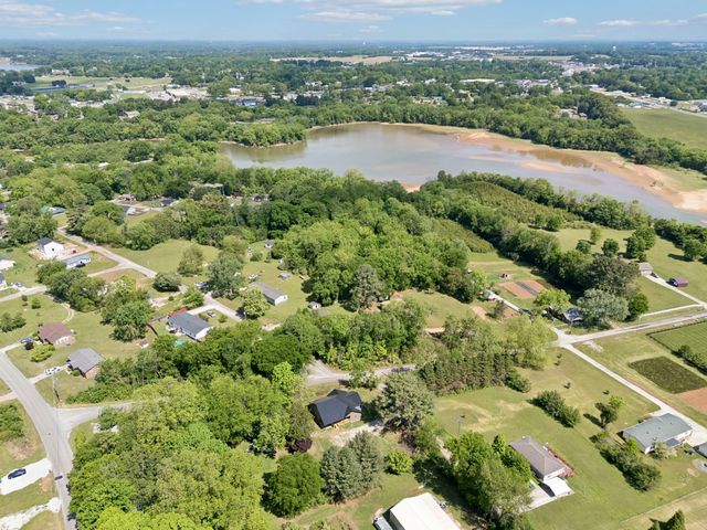 1200 Little St, Winchester, TN 37398