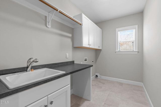 3156 Curling Creek Drive, Apex, NC 27502