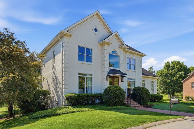 907 Bridgewater Ct, Nashville, TN 37221