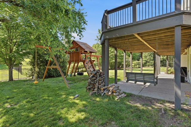 907 Bridgewater Ct, Nashville, TN 37221