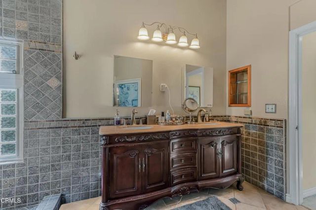 15599 Mallory Court, Moorpark, CA 93021