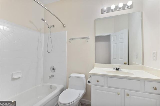 1886 Greystone Oaks Way, Atlanta, GA 30345