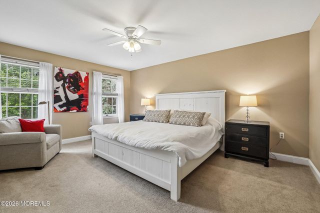 14 Alexander Drive, Monroe, NJ 08831
