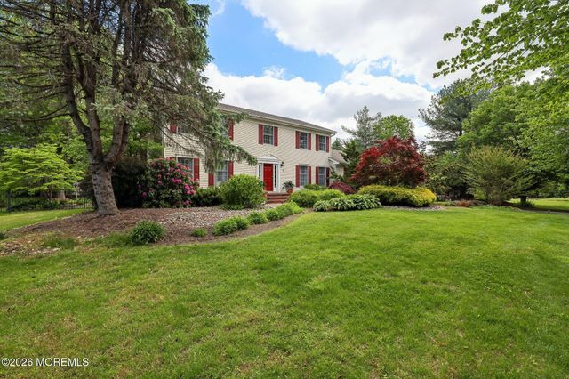 14 Alexander Drive, Monroe, NJ 08831