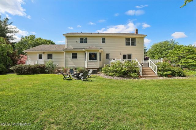 14 Alexander Drive, Monroe, NJ 08831