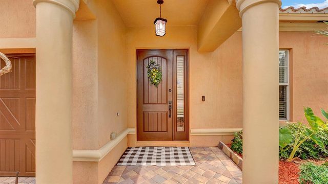 10641 Willow Oak Court, Wellington, FL 33414