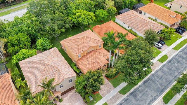 10641 Willow Oak Court, Wellington, FL 33414