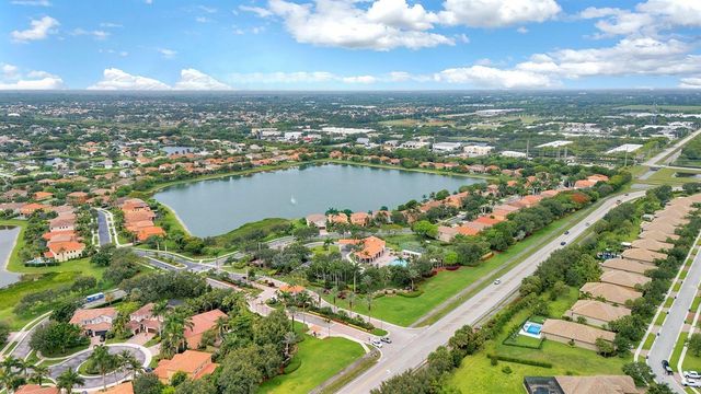 10641 Willow Oak Court, Wellington, FL 33414