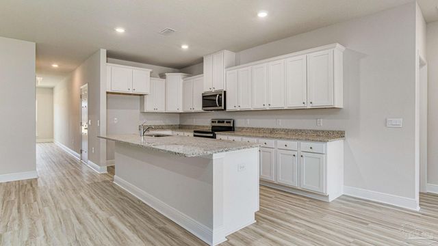 5030 Gaineswood Dr, Milton, FL 32583