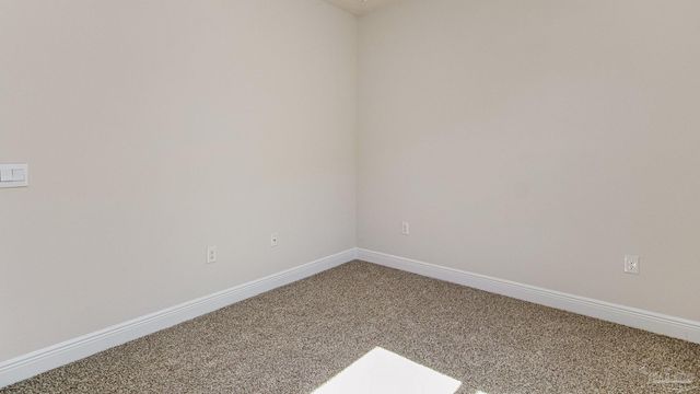 5030 Gaineswood Dr, Milton, FL 32583