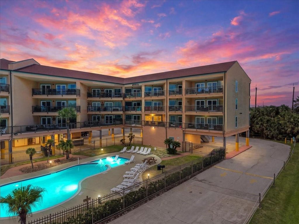 9520 Seawall Boulevard 152, Galveston, TX 77554