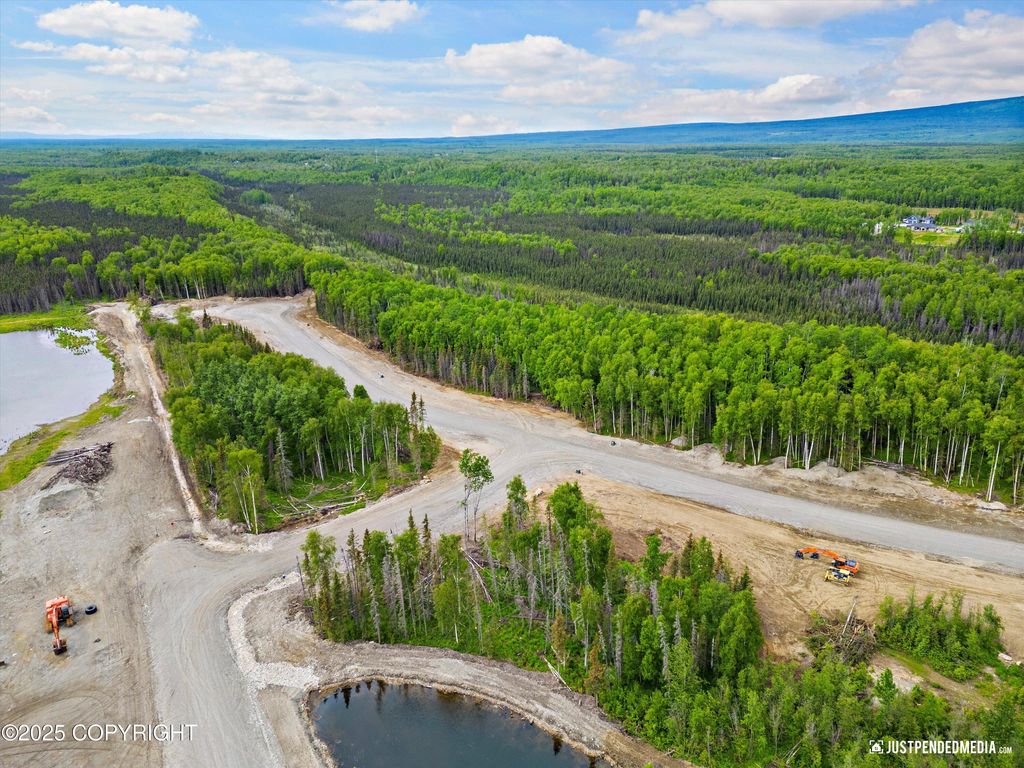 2473 W Longview Circle, Wasilla, AK 99654