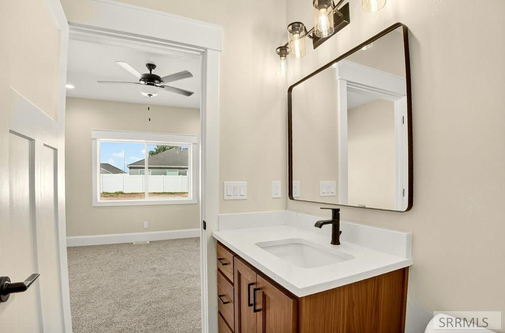 Image 15 of property listing at 452 Zions St, Shelley, ID 83274