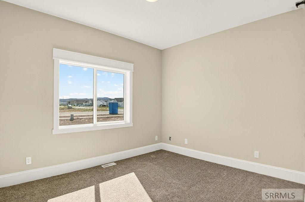 Image 16 of property listing at 452 Zions St, Shelley, ID 83274