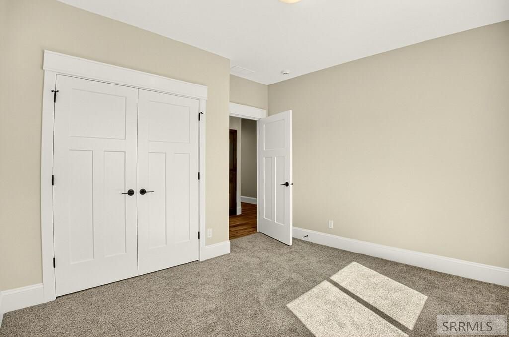Image 18 of property listing at 452 Zions St, Shelley, ID 83274