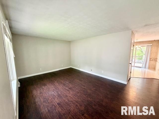 1321 N SCHNEBLIN Court, Peoria, IL 61604