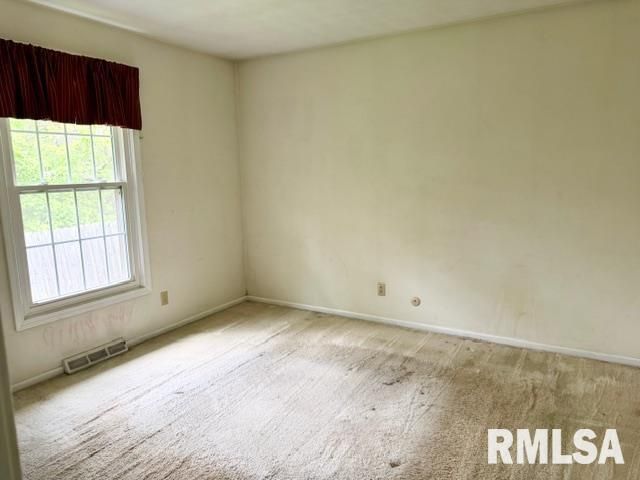 1321 N SCHNEBLIN Court, Peoria, IL 61604